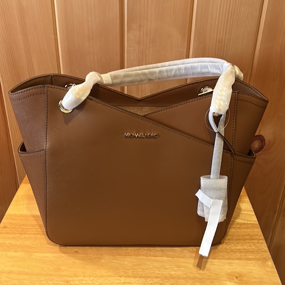 Michael Kors Jet Set Travel - Picture 5 of 12